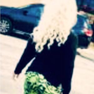 Meet your Posher, Laundra